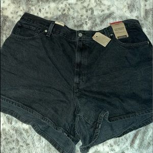 Levi’s High-Wasted Mom Jean Shorts